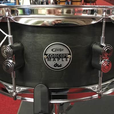 PDP PDSN5513BWCR 5.5x13" Black Wax 10-Ply Maple Snare Drum