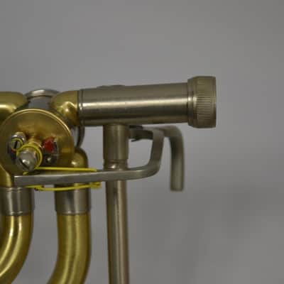 Trombón Conn Artist Symphony (88H) en muy buen estado. image 23