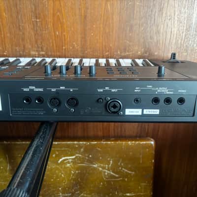 Roland JUNO-D6 61-Key Synthesizer w/ power supply image 10