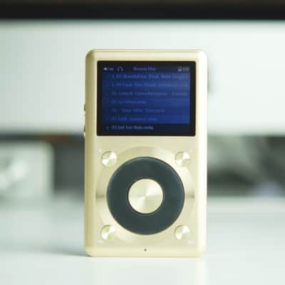 FiiO X1 High Resolution Lossless Music Player (Gold) in Excellent Condition image 3