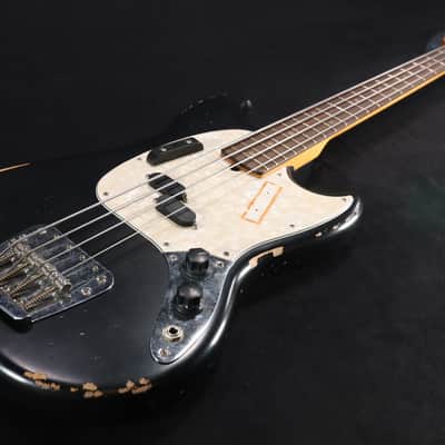 Fender JMJ Road Worn Mustang Bass Black 956 image 3