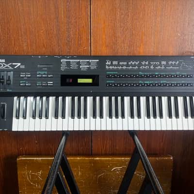 Yamaha DX7s FM Digital Programmable Algorithm Synth w/ gig bag New battery!!