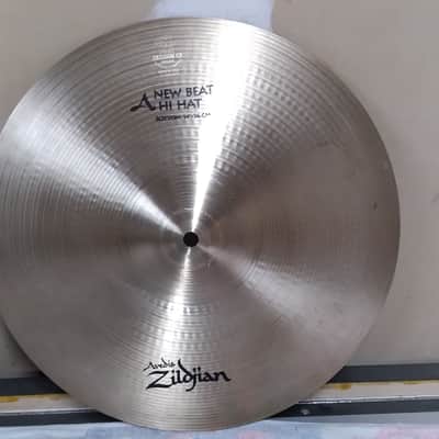 Zildjian 14" A Series New Beat Hi-Hat Cymbals (Pair) 1982 - 2012 - Traditional image 9