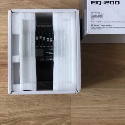 BOSS EQ-200 Graphic Equalizer image 9
