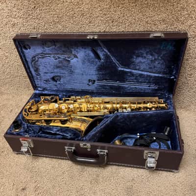 Yamaha YAS-62 MIJ Alto Saxophone Purple Logo W/ Case image 8