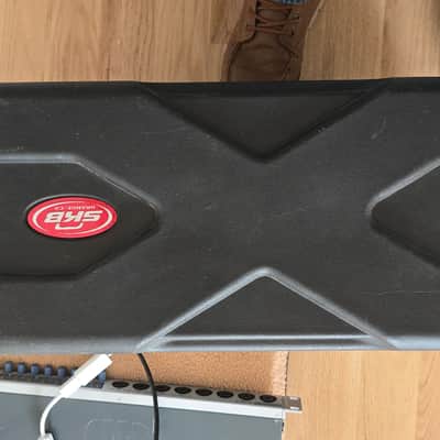 4x Furman power conditioners - RP-8 and RackRider RR15NL WITH 4RU SKB road case image 3