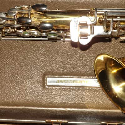 Buescher Alto Saxophone USA w/ case/neck/MP/strap, acceptable condition image 6