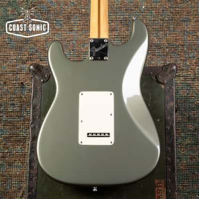 1989 Fender American Standard Stratocaster USA w/case image 8