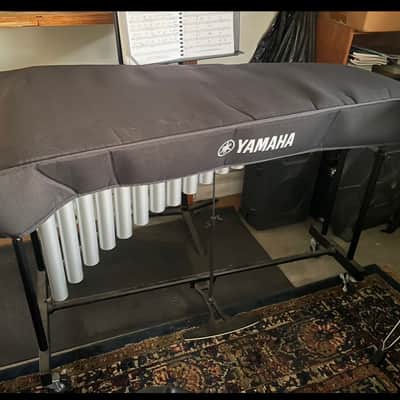 Yamaha Intermediate Vibraphone, 3 Octave, Graduated Silver Bars, w/Motor & Cover image 5