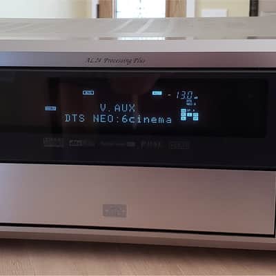 Denon AVR-3805 7.1 Home Theater Receiver 120 wpc x 7 MINT with all Accessories & Factory Box image 1
