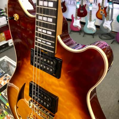 EVH SA-126 Special Quilted Maple, Semi-hollowbody - Tobacco Sunburst image 7
