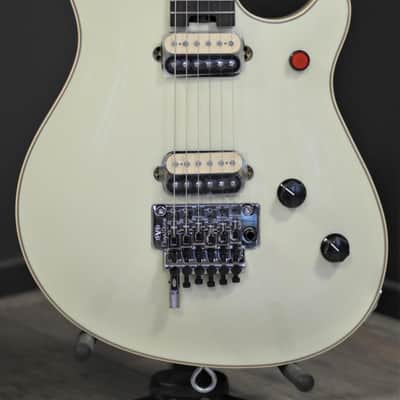 EVH Wolfgang® USA Edward Van Halen Signature - Ivory(1) image 1