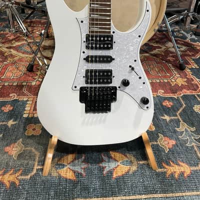 Ibanez RG Standard RG450DXB Electric Guitar - White image 4