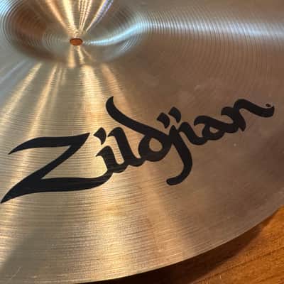 Zildjian 18" A Series Medium Thin Crash Cymbal 2013 - Present - Traditional image 8