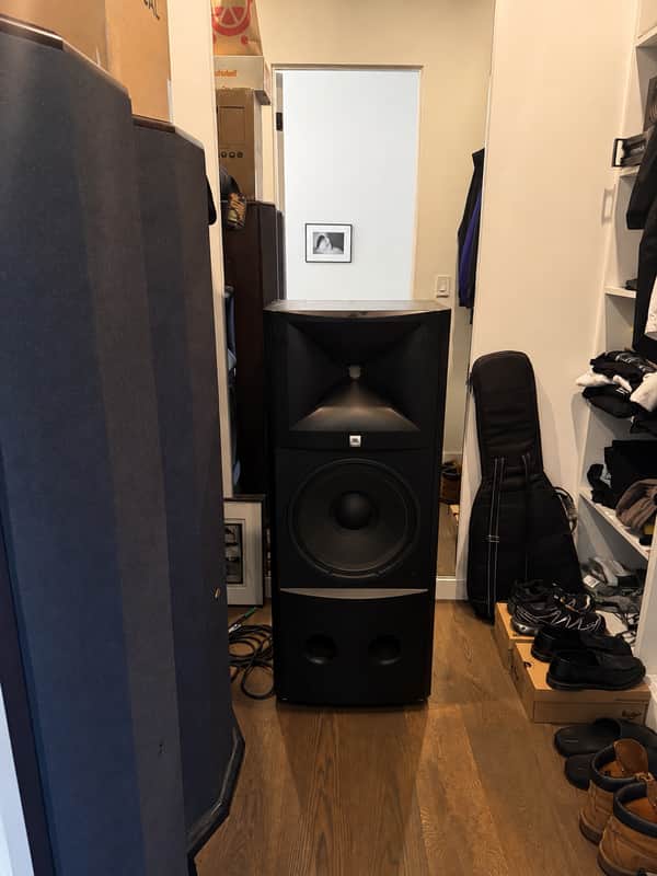 JBL M2 2015 - Black image 1
