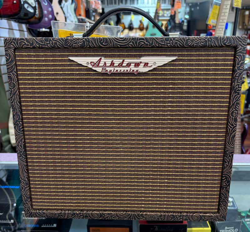 Ashdown Woodsman Parlor Acoustic Amp image 1