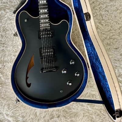 EVH SA-126 Special Stealth Black Wolfgang Model Electric Guitar W/Hard Case image 2