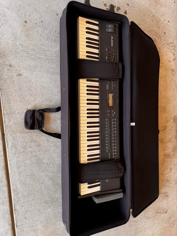 Alesis QS8.1 2008 - Black image 1