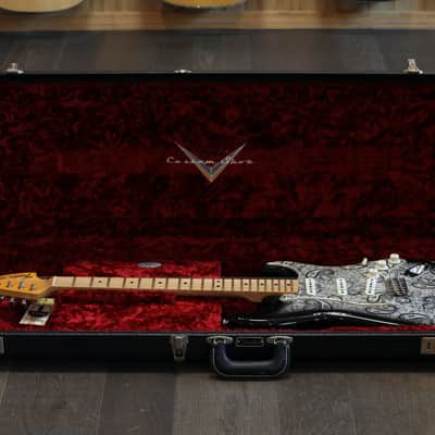 2019 Fender Custom Shop '68 Stratocaster Limited Edition Electric Guitar Black Paisley Relic + COA OHSC image 23