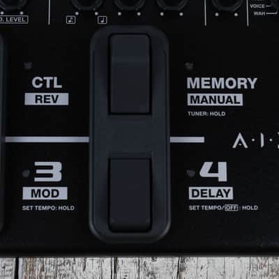Boss ME-90 Multi Effects Electric Guitar Effects Pedal and Expression Pedal ME90 image 7
