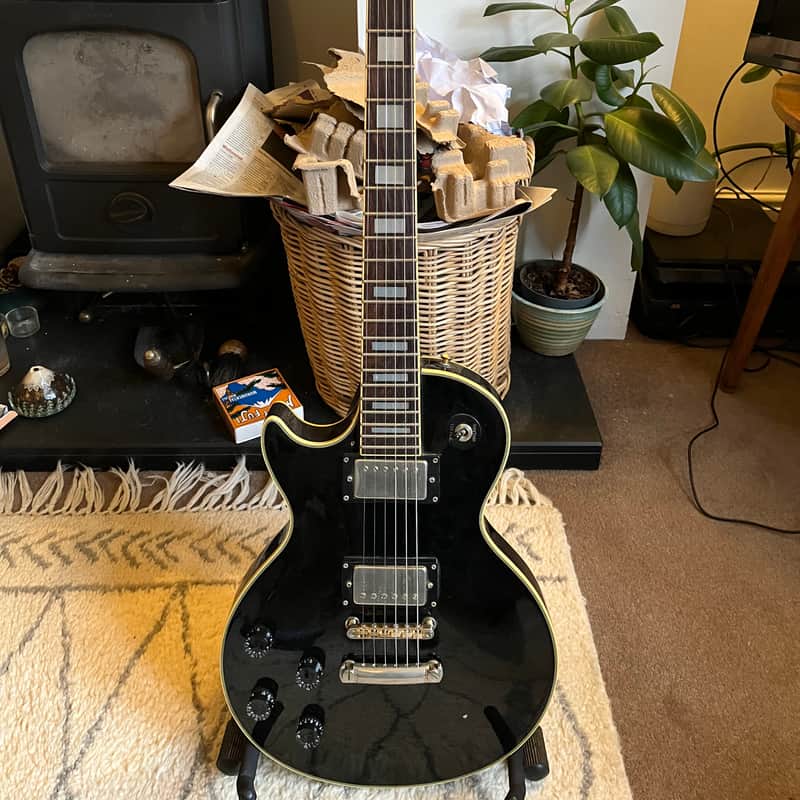 1989 – 2012 Epiphone Les Paul Custom Ebony