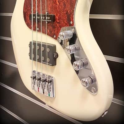 Clover Apeiron H4, Vintage White Gloss image 3