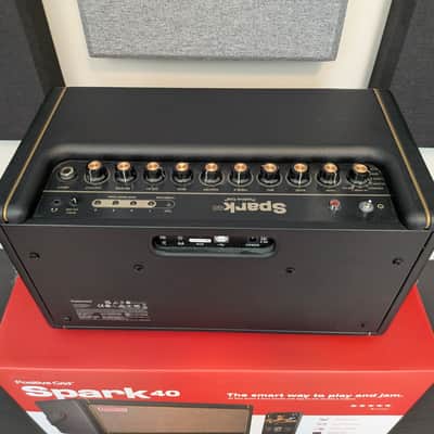 Positive Grid Spark 40 40-Watt 2x4" Modeling Guitar Combo 2020 - Present - Black image 3