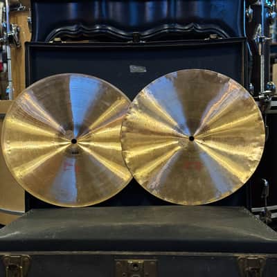 USED Paiste 14" 2002 Sound Edge Hi-Hats - 1008/1028g image 2