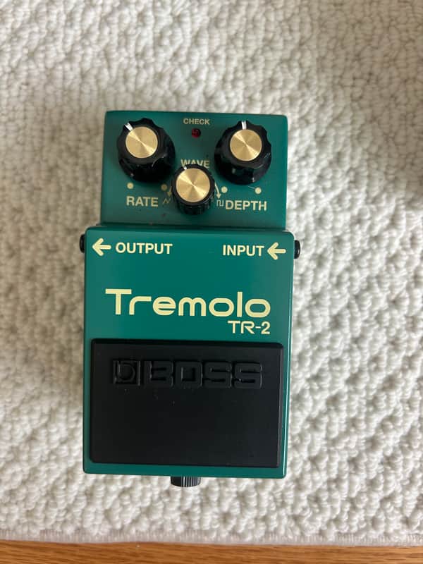 Boss TR-2 Tremolo (Silver Label) 1997 - Present - Green image 1