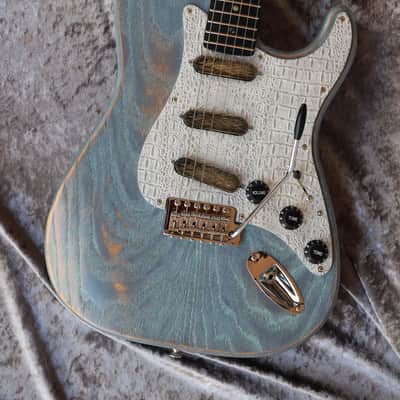 Build to order GB Liuteria Traditional Strato blue jeans relic image 16