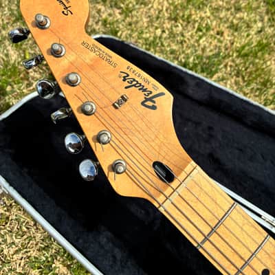 1995 Fender Stratocaster MIM Squier Series - Dakota Red w OHSC image 5