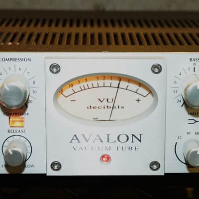 Avalon VT-737sp Tube Channel Strip w/Manual Very Clean image 4