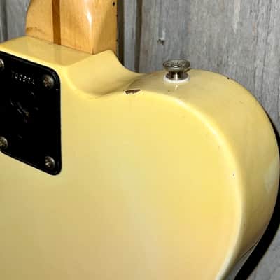 Excellent 1976 Fender Telecaster, White  Black Pick Guard Maple Fretboard  OHSC,  Sweet Vintage Tele ! image 14