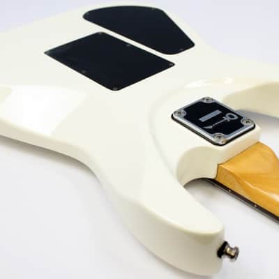 Vintage 1989-1991 Charvel Fusion Deluxe Electric Guitar, Flour (White), Japan, MIJ image 6