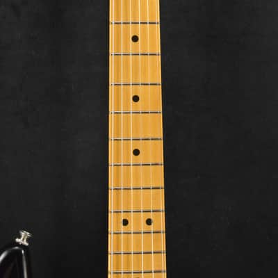 Fender Vintera II '70s Stratocaster 3-Color Sunburst Maple Fingerboard image 4