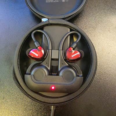 Used Shure RMCE-TW2 Wireless Bluetooth Adapter with SHURE 535 earphone bundle - Red with black image 1