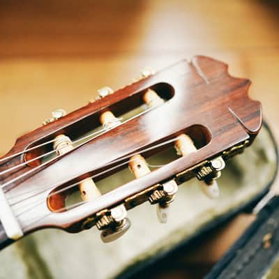 1970s Ryoji Matsuoka M40 – Handcrafted in Japan| Solid Top | Low Action | Hard Case  | Vintage Classical Tone image 12