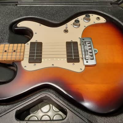 Peavey T-15 1981 - 1983 Sunburst w case image 3