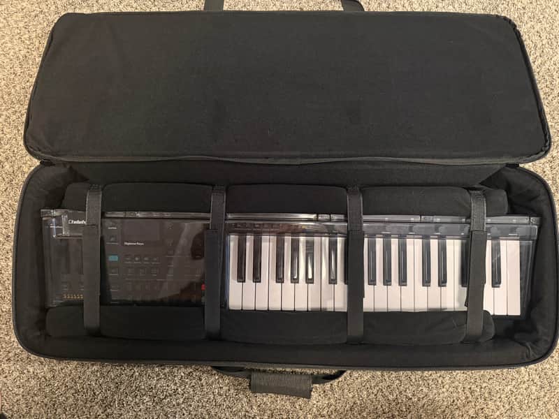 Elektron Digitone Keys 37-key Digital FM Synthesizer 2019 - Present - Black image 1