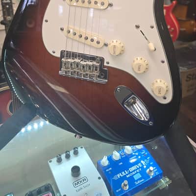 Fender American Standard Stratocaster 2013 - 3 Tone Sunburst image 6