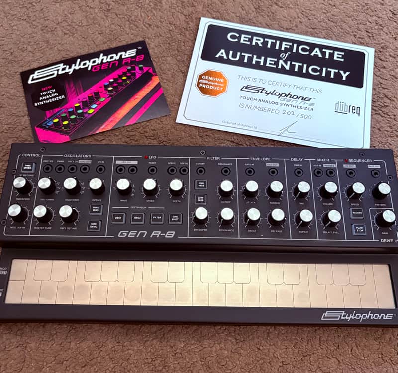 Stylophone GEN R-8 Stylophone GEN R-8 2019 - Very good image 1