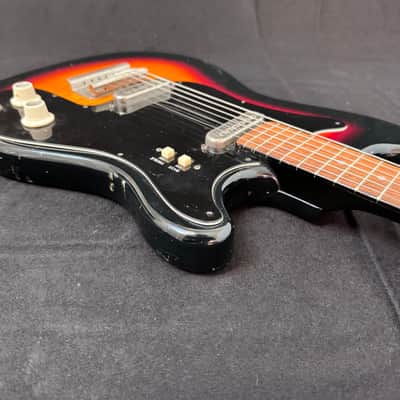 Hofner 164 1969 - 1976 - Shaded Wood (Sunburst) image 10