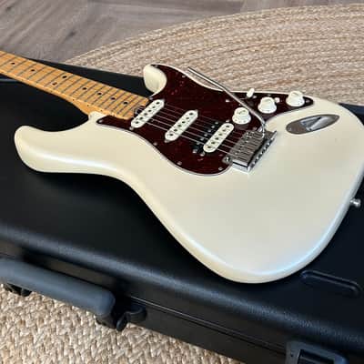 Fender American Elite Stratocaster 2015 - Olympic Pearl image 11