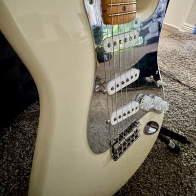 Fender USA Nile Rodgers Hitmaker Stratocaster – Collector Condition (Like New) 2022 image 8