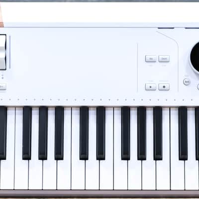Arturia AstroLab 61 Avant-Garde Stage Keyboard 61-Note Semi-Weighted Keyboard image 5