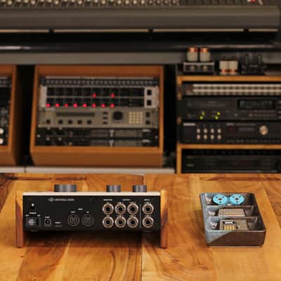 Universal Audio VOLT 476 4-In 4-Out USB Audio Interface Tilt Wood Panel Upgrade image 6