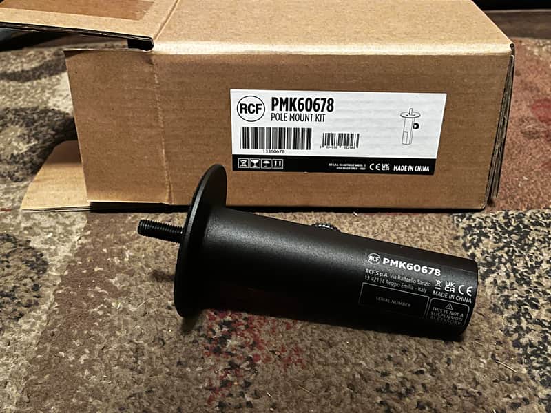 RCF PMK60678 pole Mount Kit for NXL-14a 2026 - Black image 1