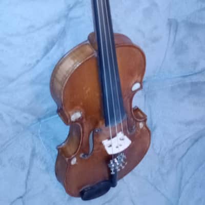Fine Old Violin Master image 1