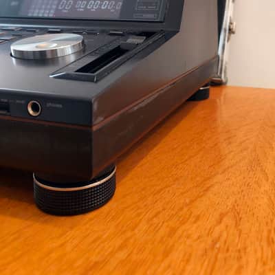 TECHNICS SL-P1200 — Professional Broadcast CD Player + Custom Flightcase (1986-1993) image 9
