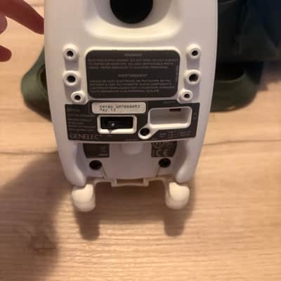 Genelec 6010a WHITE PAIR image 10